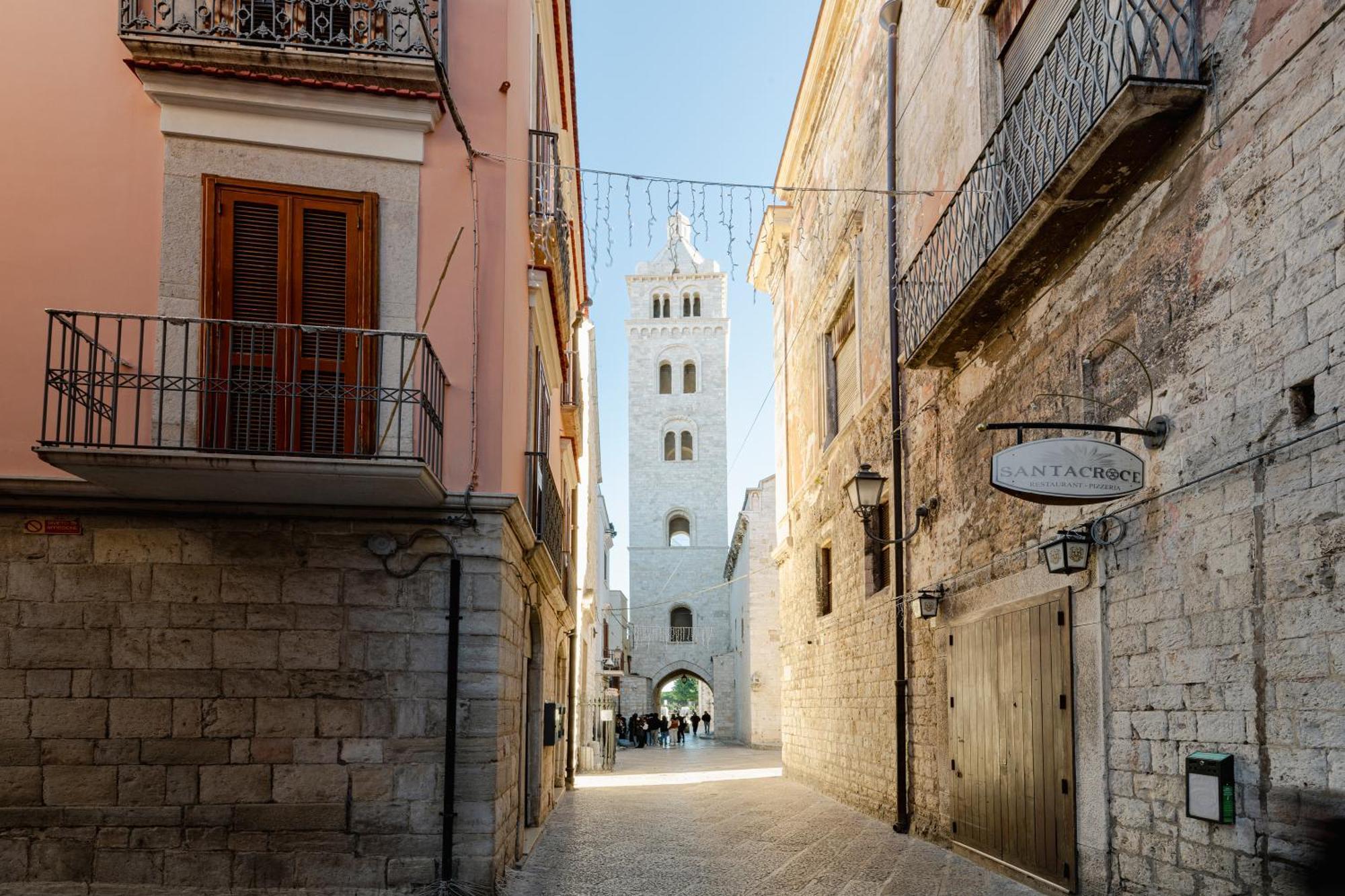 Al Borgo Antico Bed & Breakfast Barletta Bagian luar foto